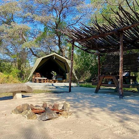 Kuvira River Camp Divundu Buitenkant foto