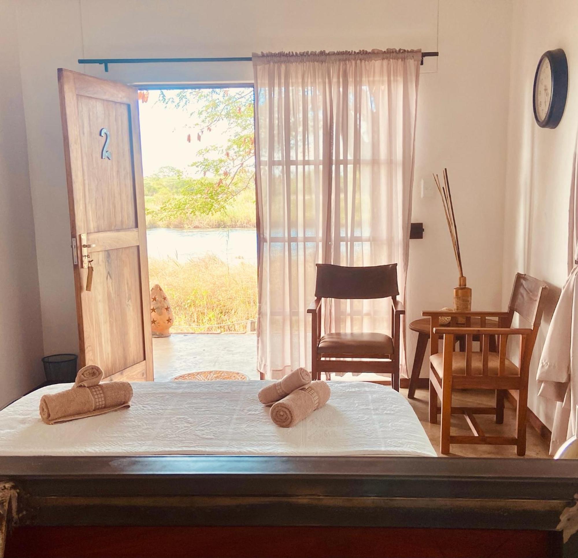 Kuvira River Camp Divundu Buitenkant foto